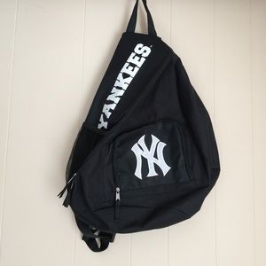 Ny New York Yankees Sling Backpack 